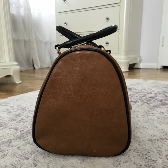 Express Handbag - Picture 2 of 5